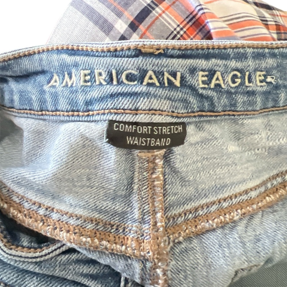 Women’s American Eagle Highest Rise Mom Short Size 4 - Picture 4 of 4